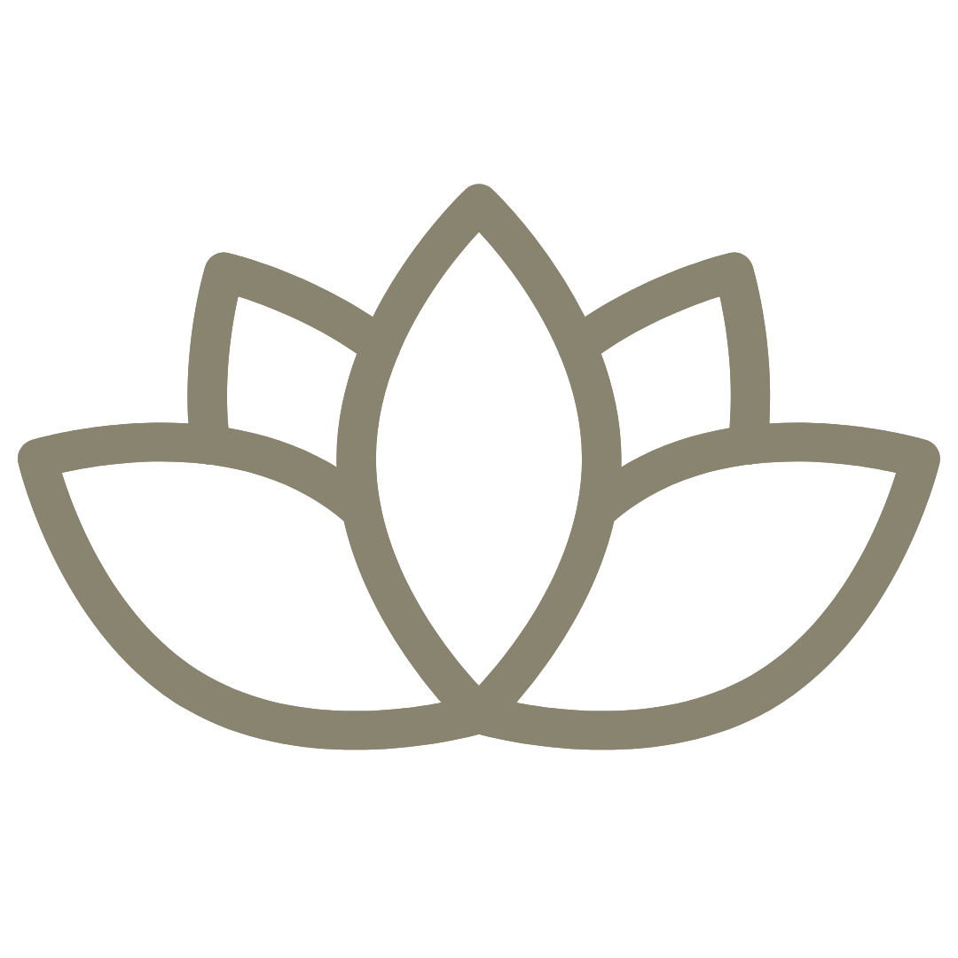 Want to be messaged for our next bookmark collection?! 🫶🏻✨